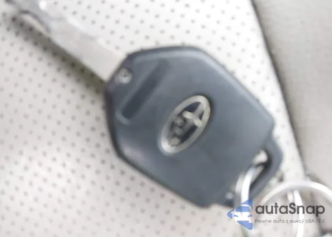 2013 Subaru Outback 2.5I Limited из США, поврежденный, VIN 4S4BRBKC8D3288416